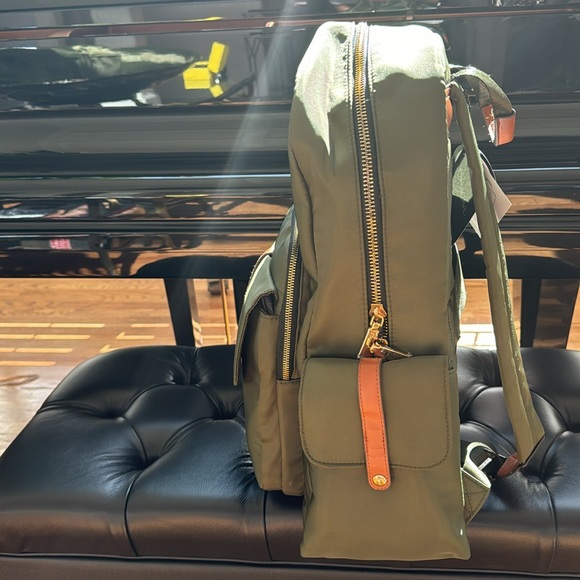 NEW🧑🏼‍🎄🔥 JOAN&DAVID. The Eileen Excursion Nylon Collection 18” Backpack - Picture 2 of 12